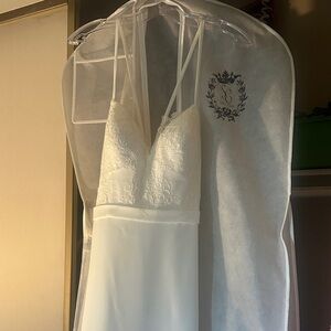 Wedding Dress Elegant Ivory Lace Top - Tried on only-never worn